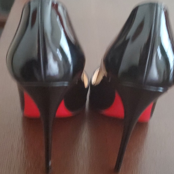 Louboutin- So Kate - Picture 5 of 5